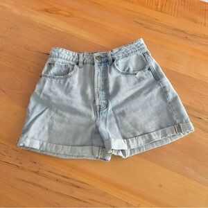 Stradivarius light wash denim shorts 6